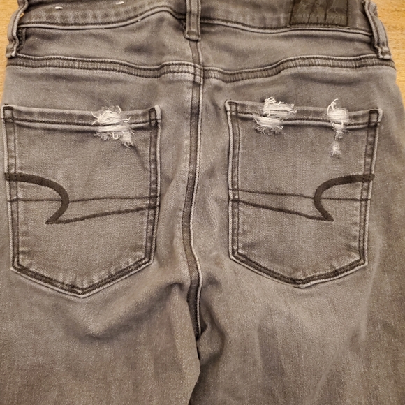 American Eagle distressed gray jeans - Picture 3 of 4